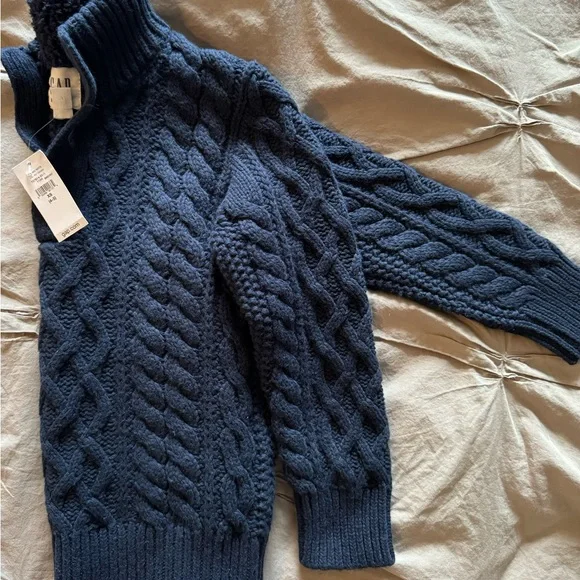 GAP Kids Sweater - Picture 4 of 5